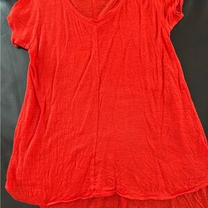 Tahari Vivid Red Short Sleeve Tee